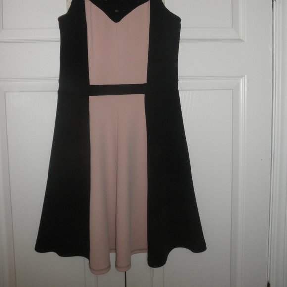 EN FOCUS STUDIO SIZE 10 - Picture 4 of 4